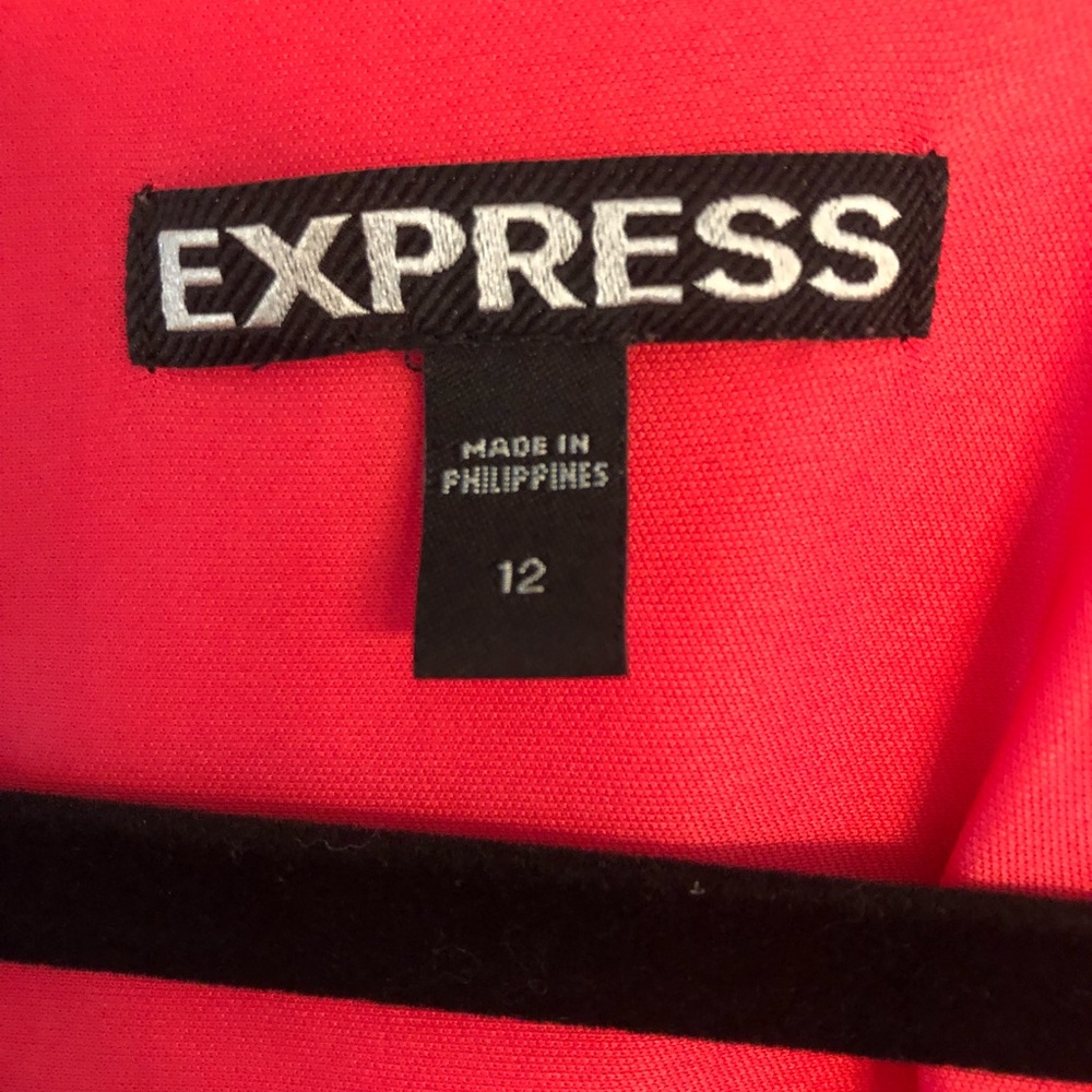 3/$30 - Express romper - Picture 2 of 4